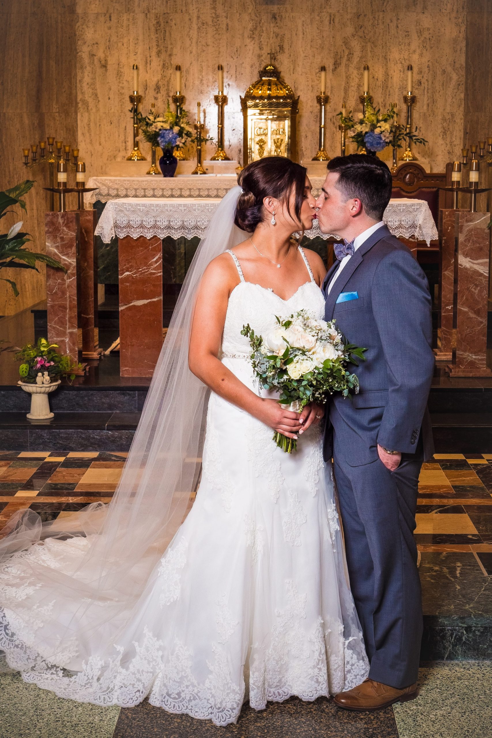 Mike Staff Productions Couples - Mike Staff Productions' Love Story Goes Viral bride and groom kissing wedding ceremony
