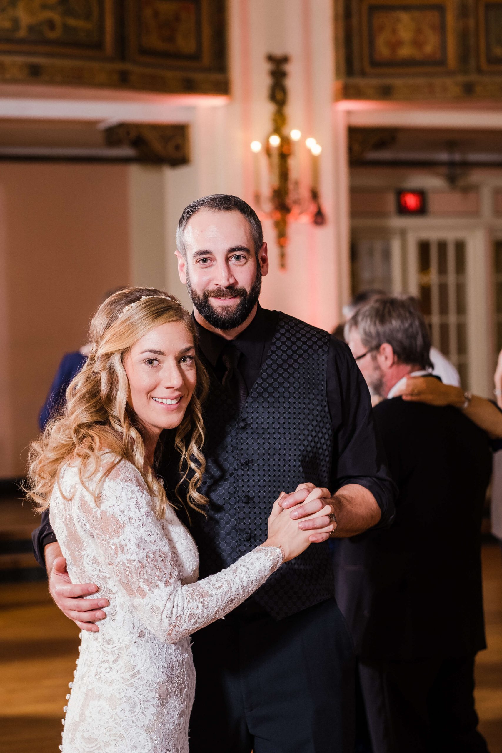 real detroit wedding kathryn steve - Mike Staff Productions first dance wedding day