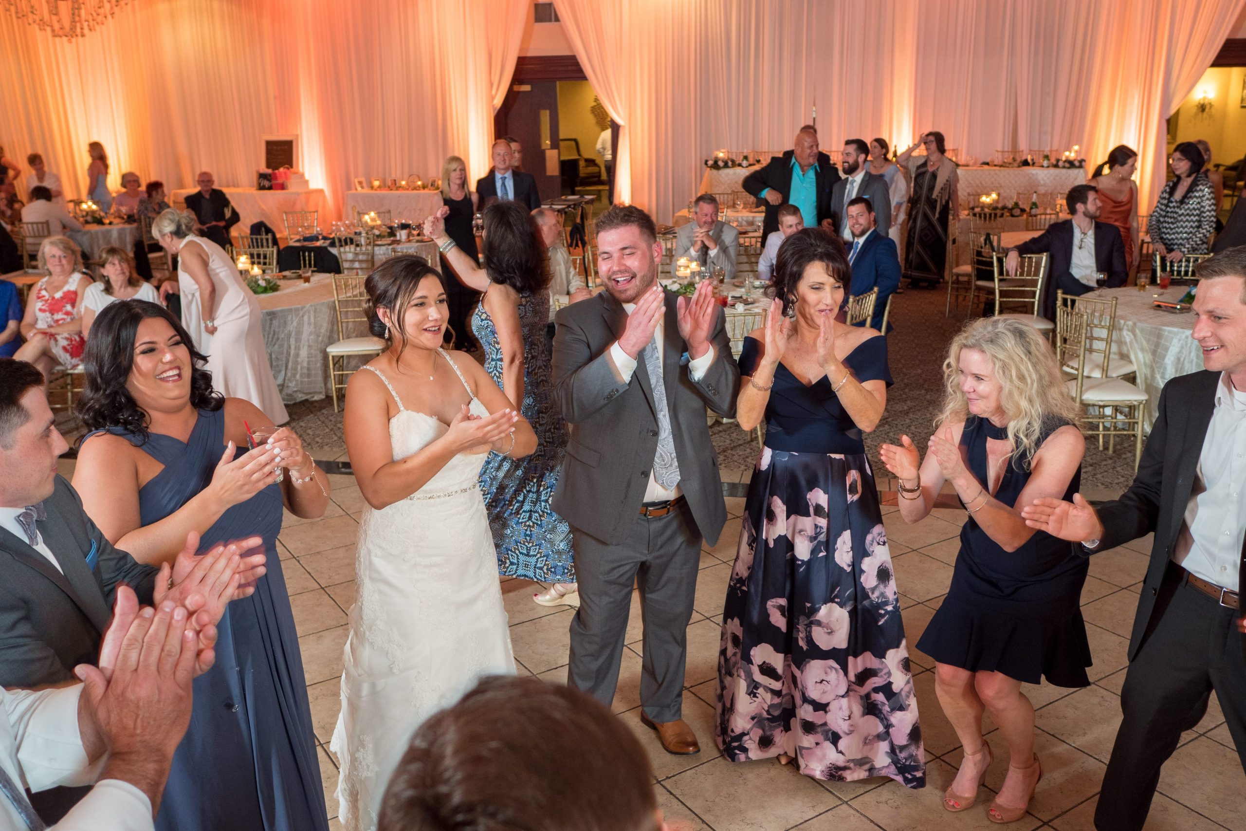 wedding reception - Mike Staff Productions packed dance floor wedding dj