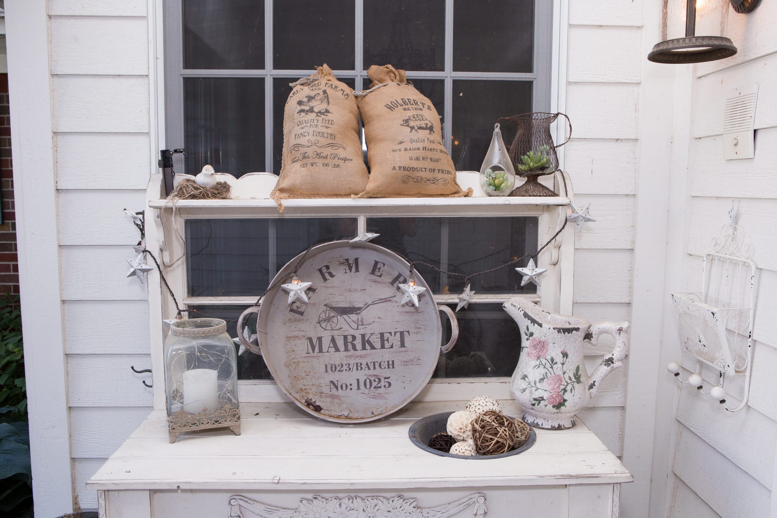 The Real Detroit Wedding of Jessica & Jason - Mike Staff Productions rustic wedding details