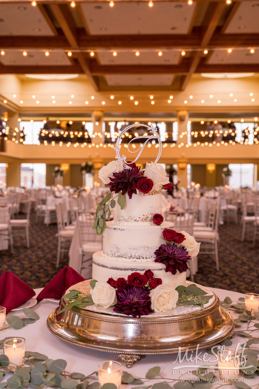 Amanda Andrew Wedding cake - Mike Staff Productions Amanda and Andrew's Wedding at Atheneum Suite Hotel