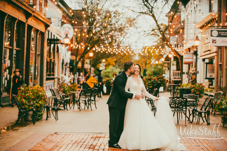 brooks wedding downtown holly outdoors - Mike Staff Productions brooks wedding downtown holly outdoors