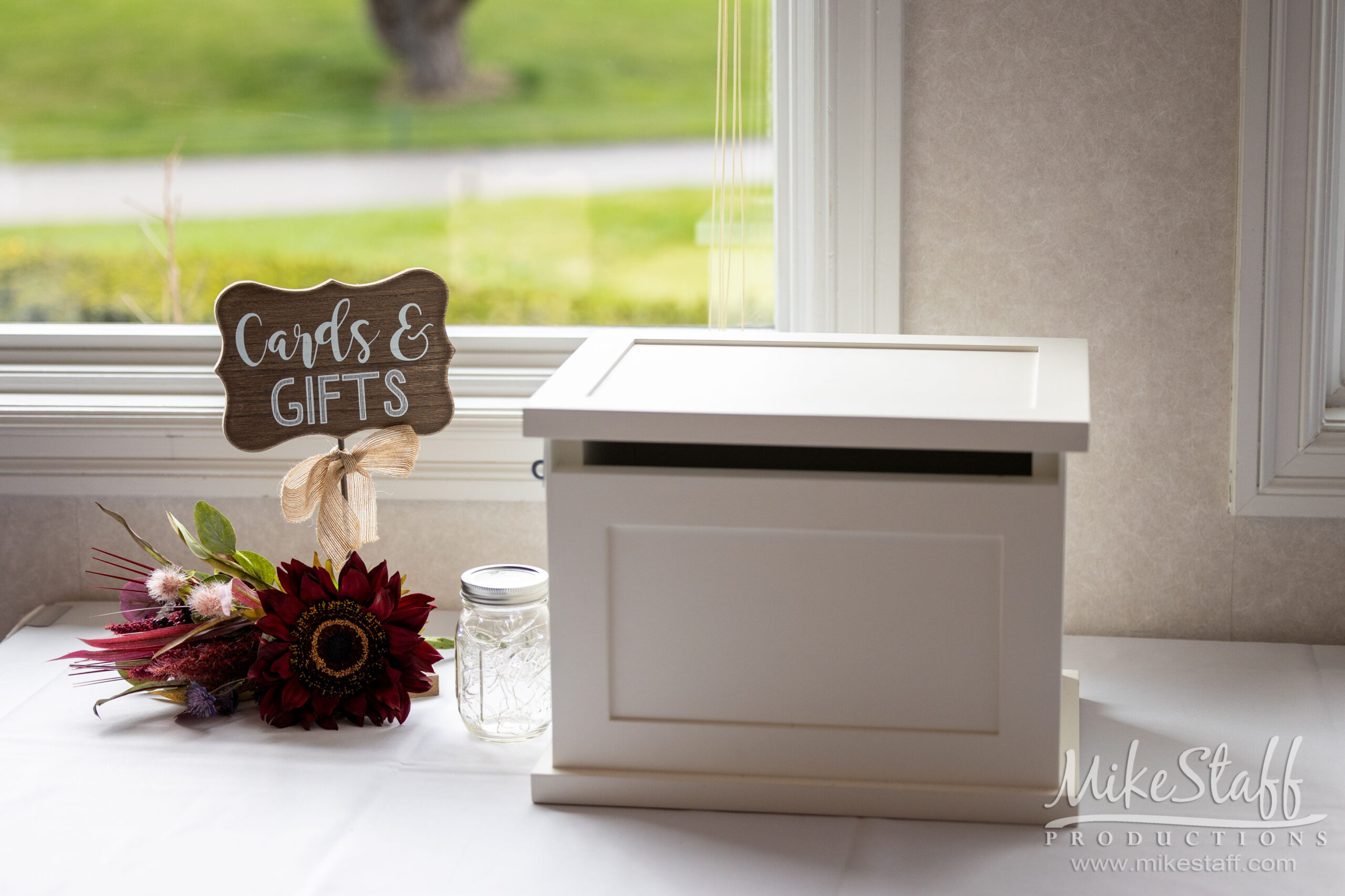 cards and gift table - Mike Staff Productions cards and gift table