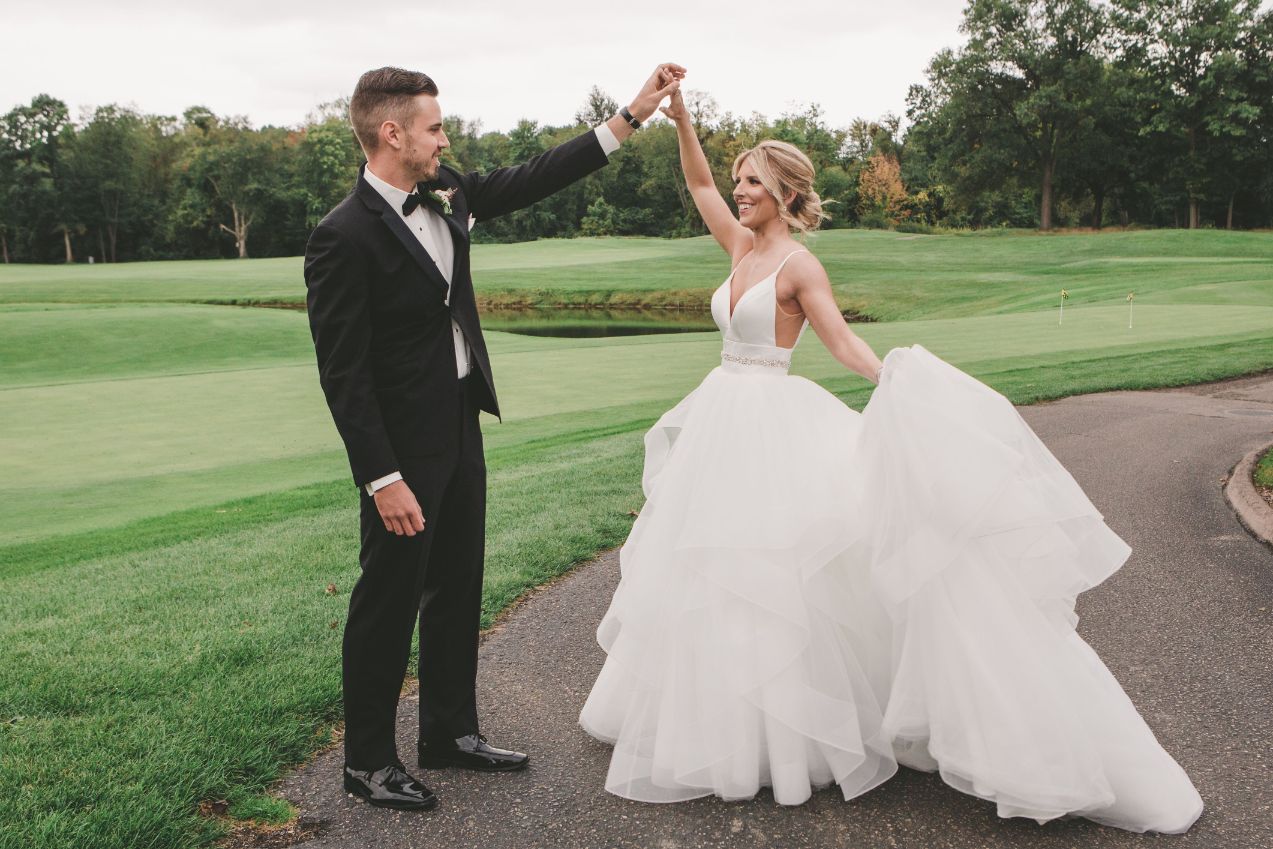 dancing on grounds at cherry creek - Mike Staff Productions detroit wedding photographer captures dancing on grounds at cherry creek
