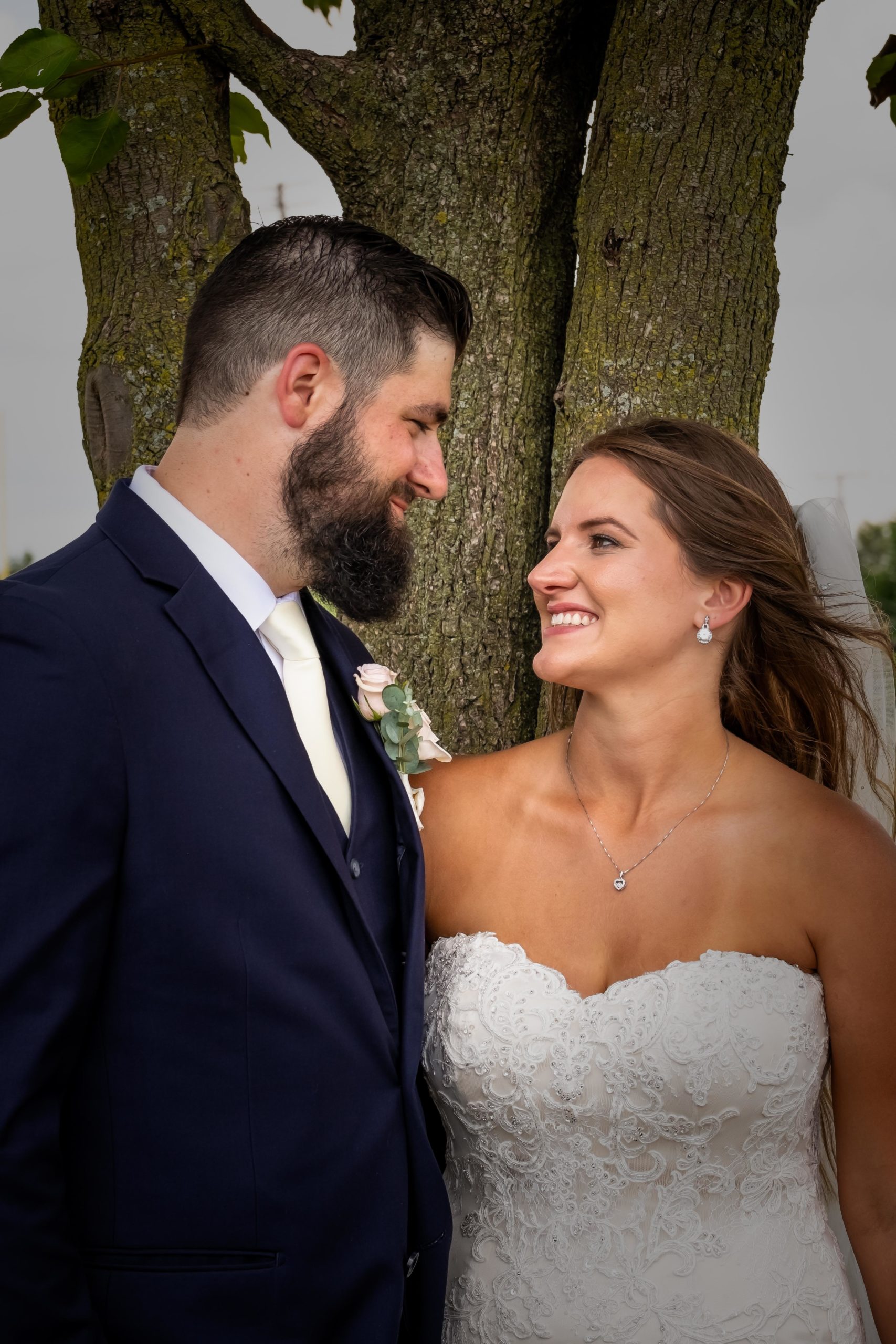 Kinney wedding tree-min - Mike Staff Productions Kinney wedding tree