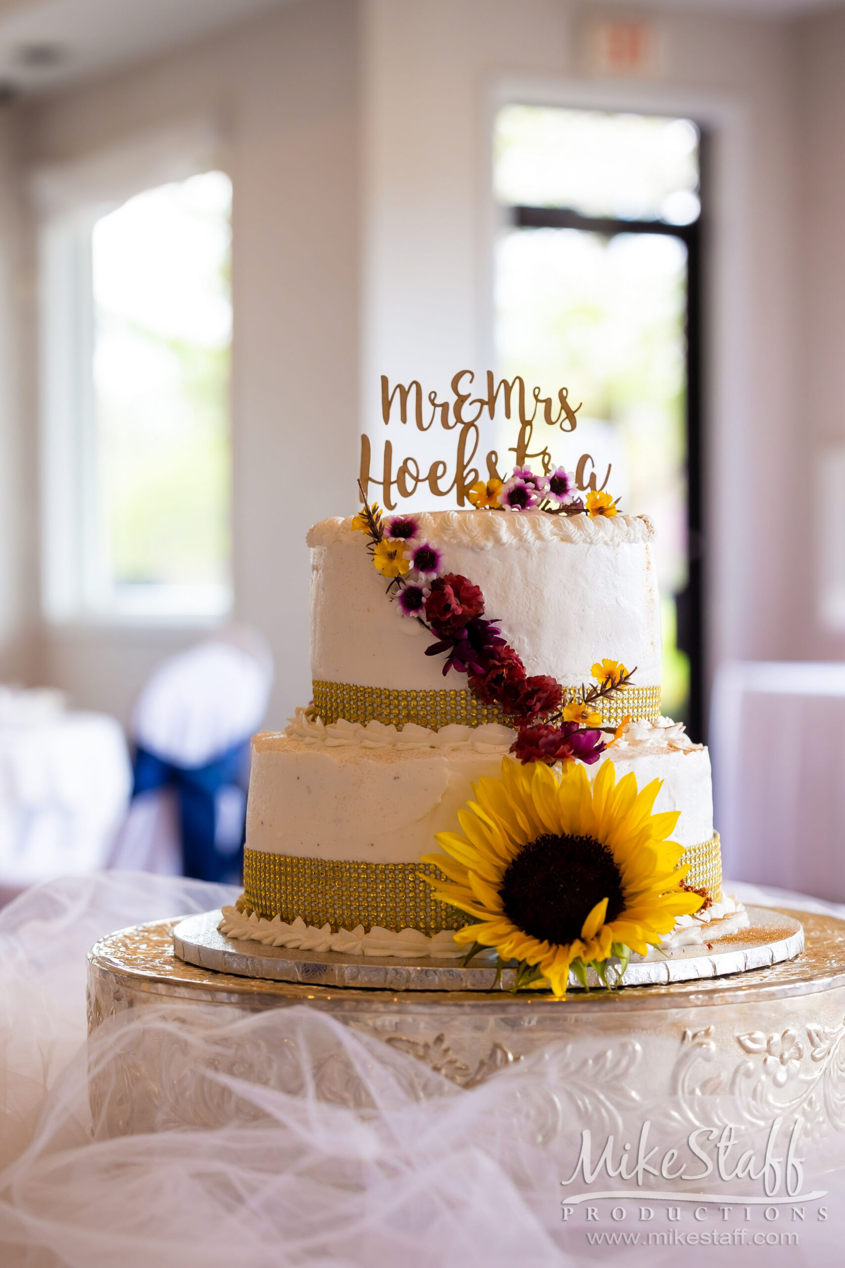 two tiered wedding cake with sunflower - Mike Staff Productions two tiered wedding cake with sunflower